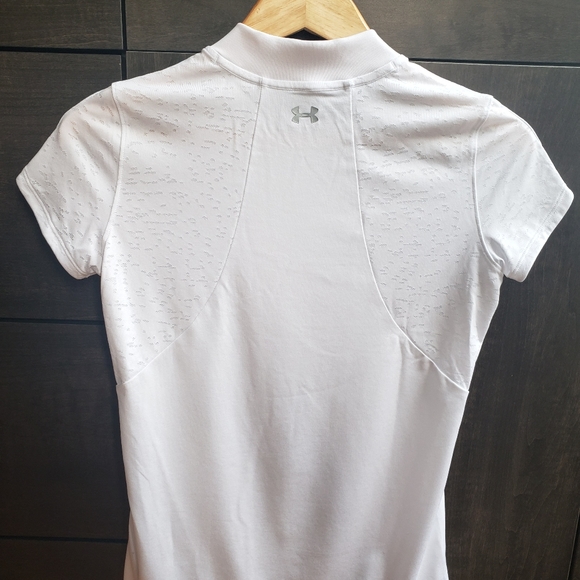 New Under Armour t-shirt - Picture 2 of 6